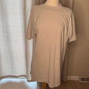 Universal Thread Light Beige Short Sleeve Tee